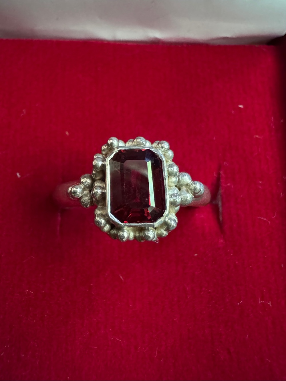 Vintage Red Garnet emerald-cut
925 Sterling Silver‎ Ring Size 6